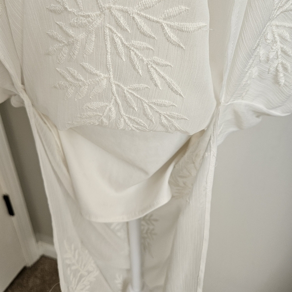 Zara Trafaluc Women's White Sheer Embroidered  High Side Slits Maxi Skirt Waist - Picture 8 of 8